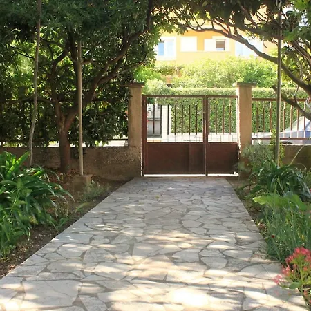 With Parking Space Orebic, Peljesac - 10089 オレビック